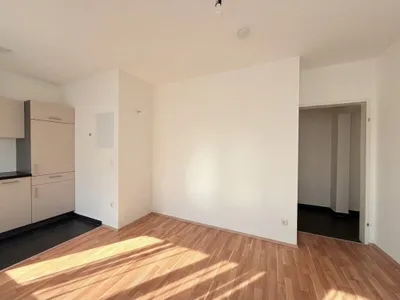 Bei U4 Friedensbrücke und Straßenbahn! Helle und top geschnittene 2-Zimmer-Wohnung! – Bild 3