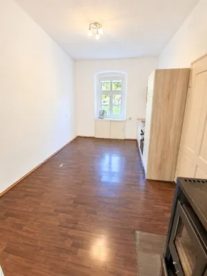 Wohnung mieten in Neunkirchen – 40 m², € 370 – Bild 2 von 8