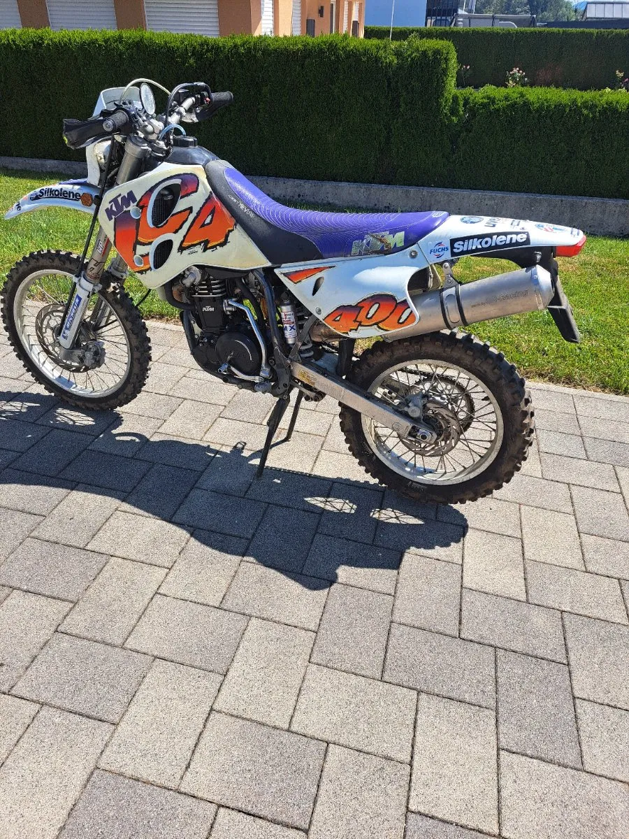 KTM 400