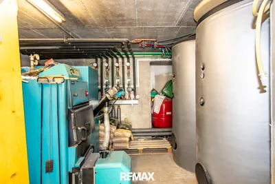 6-Zimmer-Gewerbeimmobilie kaufen in Gmunden – 440 m², € 1.300.000 – Bild 16 von 21