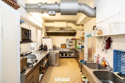 6-Zimmer-Gewerbeimmobilie kaufen in Gmunden – 440 m², € 1.300.000 – Bild 6 von 21