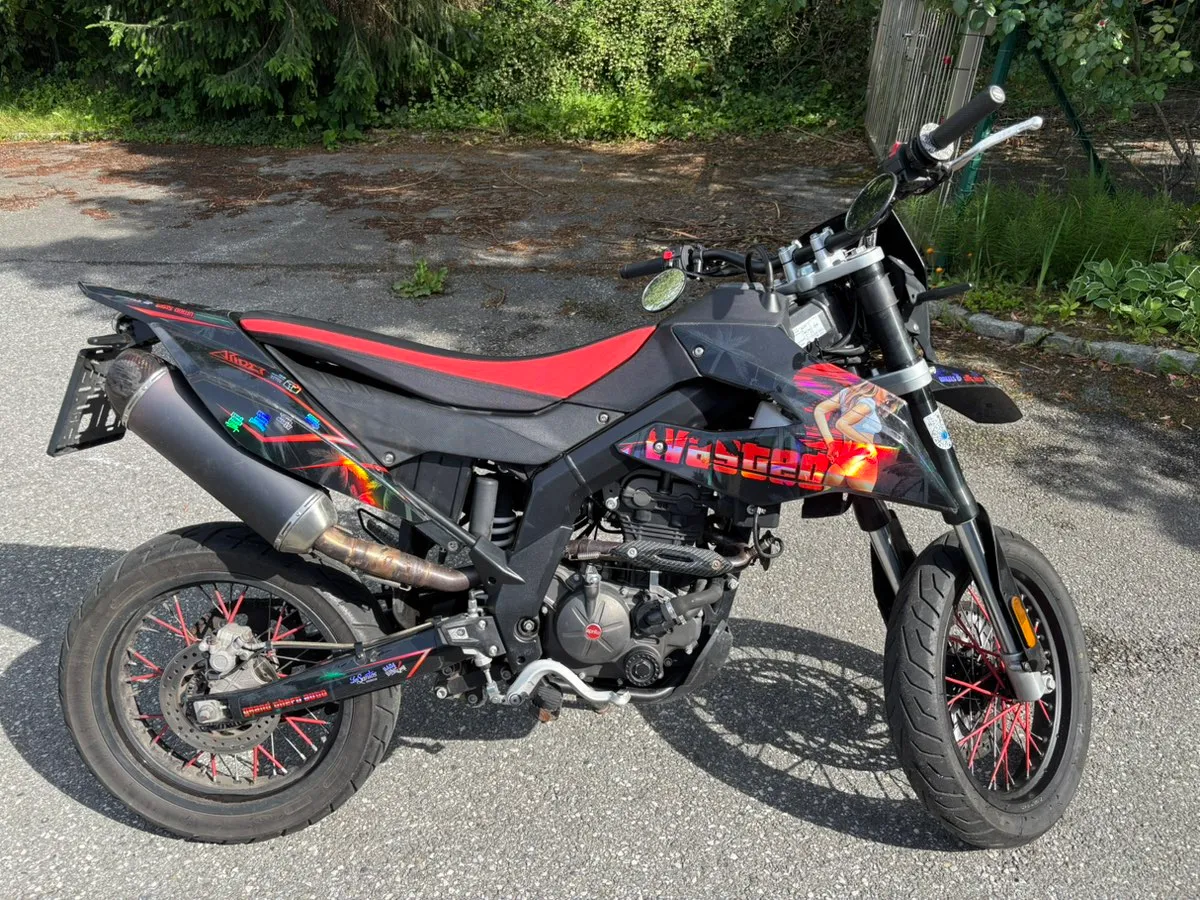 Aprilia SX