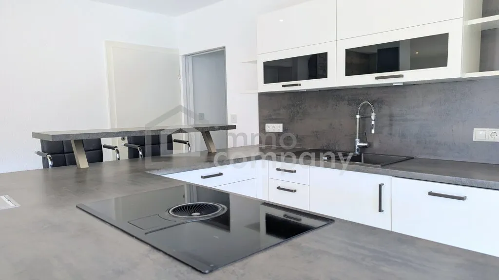 Exklusive 4-Zimmer Wohnung | 116m² Gesamtfläche | 100m² Wfl. | Loggia mit Südwestausrichtung | moderner Einrichtung | Bergblick - Ansicht 3