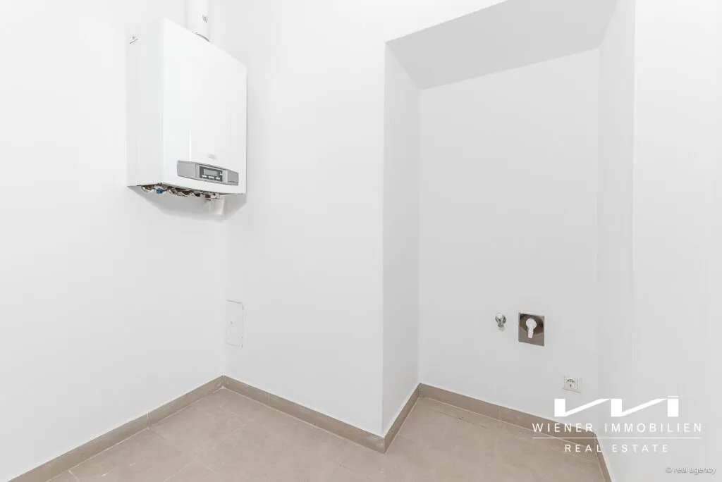 Attraktive, helle und sanierte 2 Zimmer Altbauwohnung - Ansicht 3