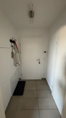 Möblierte 3-Zimmer-Dachgeschosswohnung mit Balkon, Loggia und Dachterrasse in 1210 Wien – Bild 3