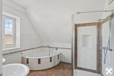 Immobilie kaufen in Neunkirchen – 453 m², € 1.200.000 – Bild 9 von 20
