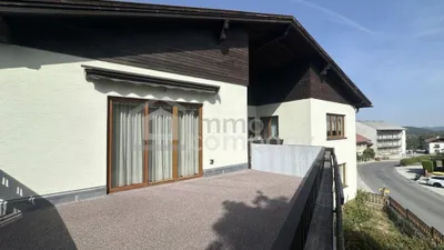 8-Zimmer-Haus kaufen in Neunkirchen – 226 m², € 315.000 – Bild 2 von 18