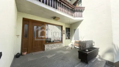 8-Zimmer-Haus kaufen in Neunkirchen – 226 m², € 315.000 – Bild 3 von 18