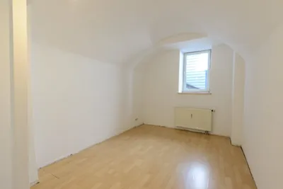 4-Zimmer-Wohnung kaufen in Gmunden – 97 m², € 199.500 – Bild 9 von 12