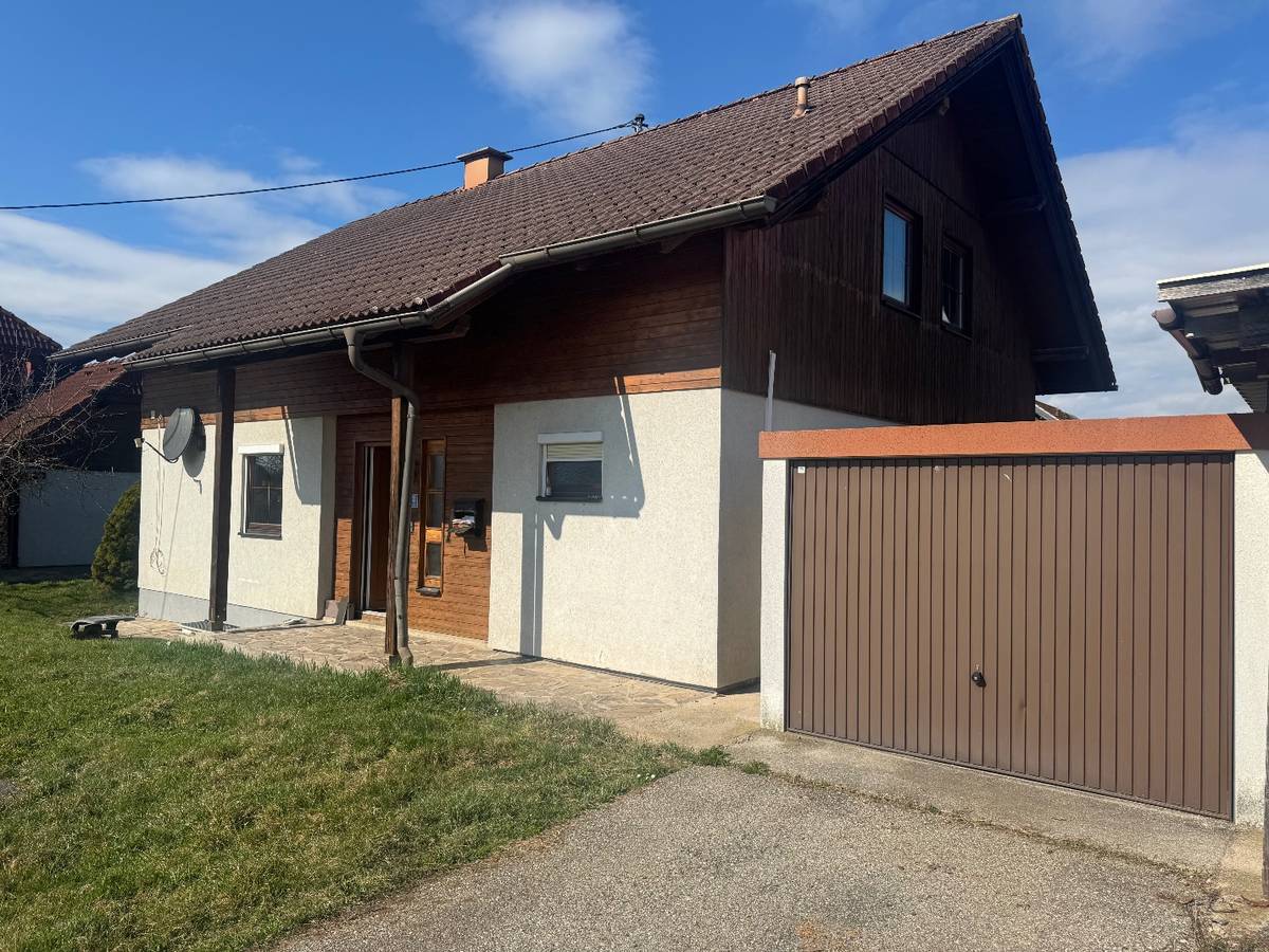 Oben neu & stilvoll saniert - unten Raum für Ihre Vision! Großzügiges Einfamilienhaus auf 792qm Grund!, Frensdorf