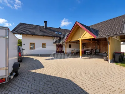 5-Zimmer-Haus kaufen in Klagenfurt – 208 m², € 679.000 – Bild 3 von 16