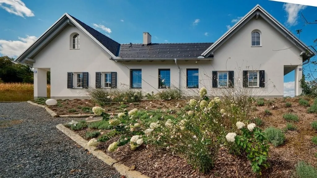 Traumlage im Südburgenland - Exklusives Landhaus-Anwesen mit separater Maisonette-Wohnung und optionalem Grundstück bis ca. 2,2 ha!, Kukmirn