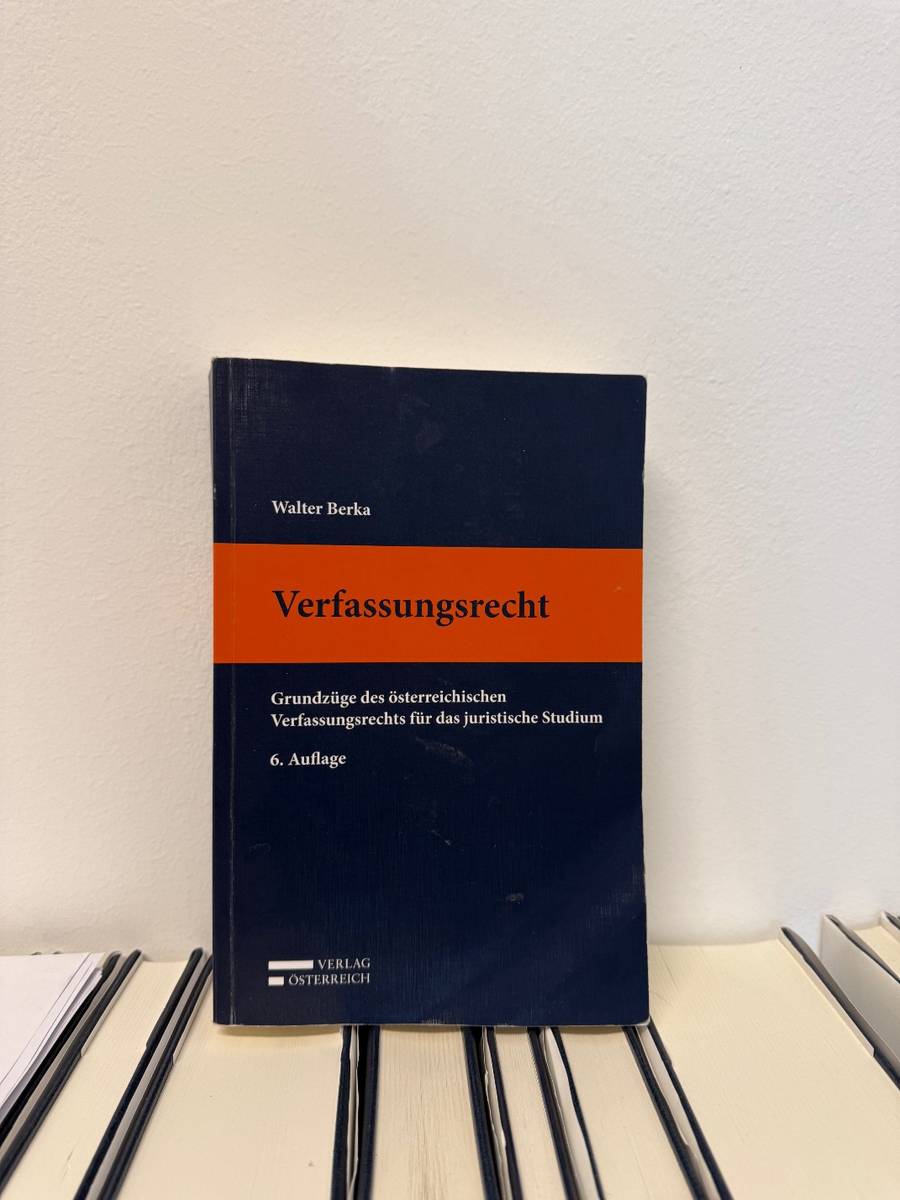 Verfassungsrecht kaufen - willhaben