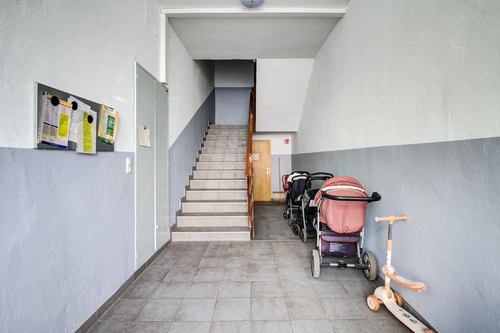 Attraktives Anlageobjekt / 5 Wohneinheiten / 3 Garagen. - 3. nézet