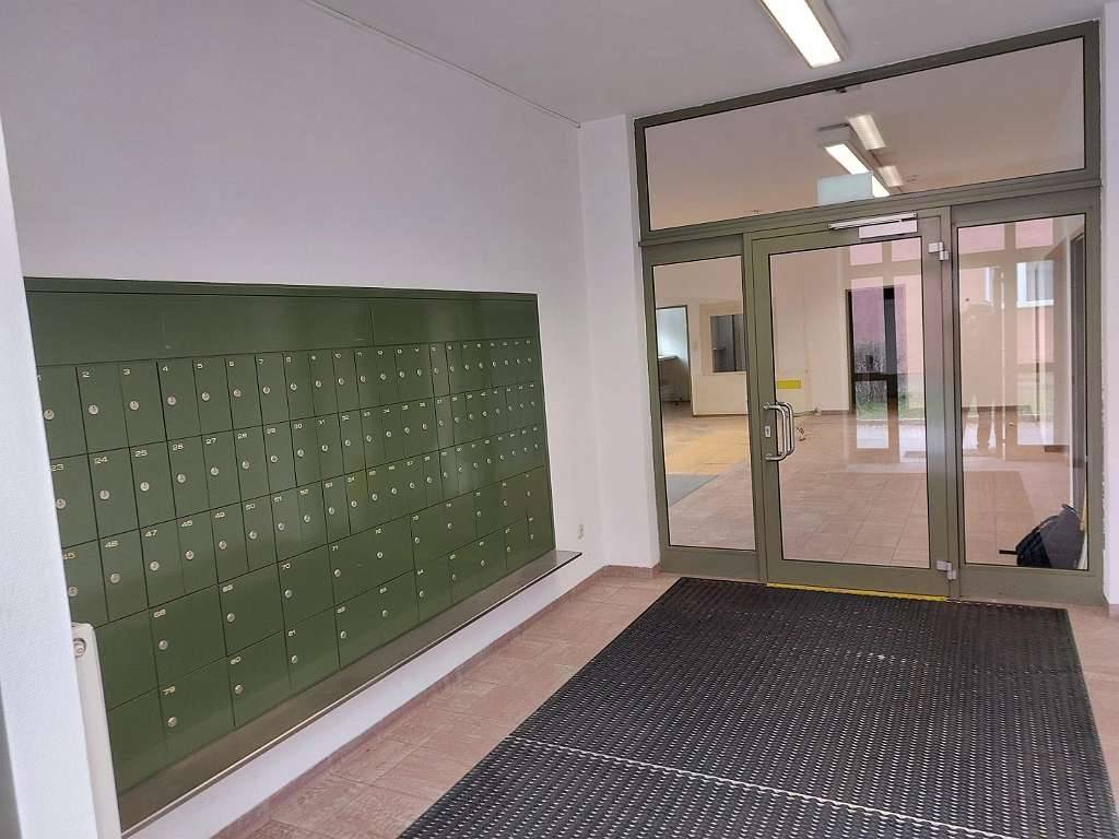 Geschäftsräume bzw. Büros – pohled 3