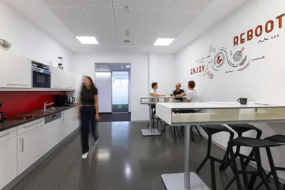 Gewerbeimmobilie mieten in Linz – 45 m², € 13 – Bild 6 von 8