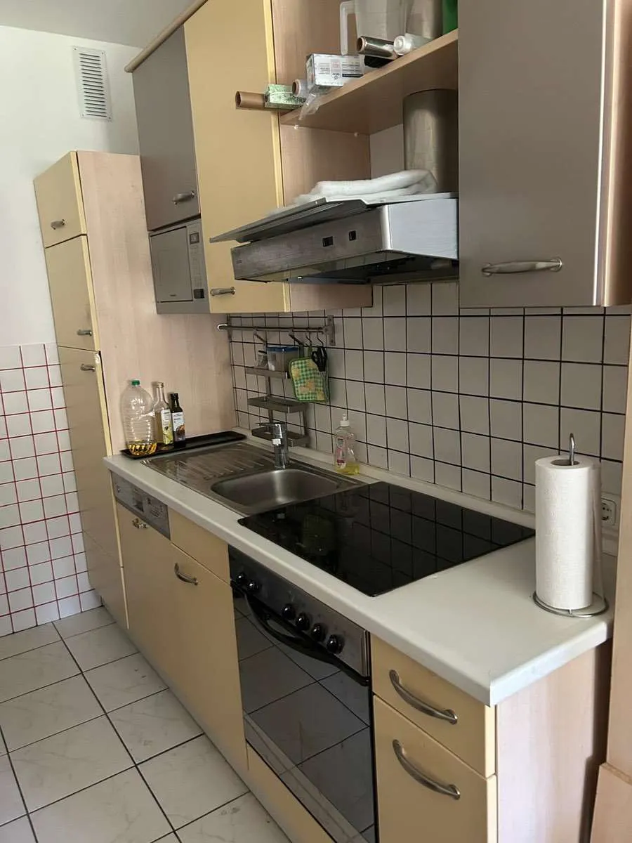 Küchenzeile zu verschenken mit Kühlschrank, € 0,- (4663 Laakirchen)