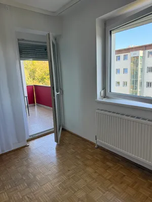 3-Zimmer-Wohnung mieten in Linz – 79 m², € 980 – Bild 2 von 12