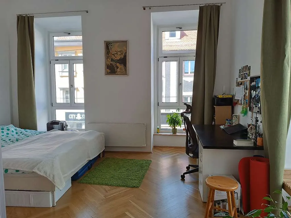 2 Zimmer Altbau Wohnung, zentral, ruhig, hell, PROVISIONSFREI - Widok 2