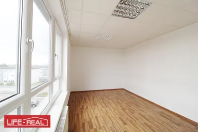 8-Zimmer-Gewerbeimmobilie kaufen in Linz Land – 240 m², € 449.000 – Bild 7 von 16