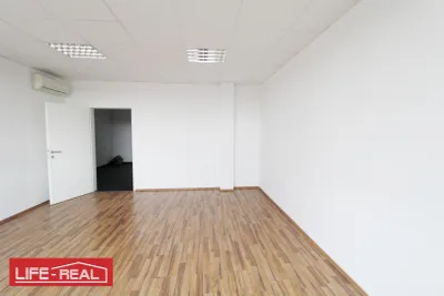 8-Zimmer-Gewerbeimmobilie kaufen in Linz Land – 240 m², € 449.000 – Bild 5 von 16