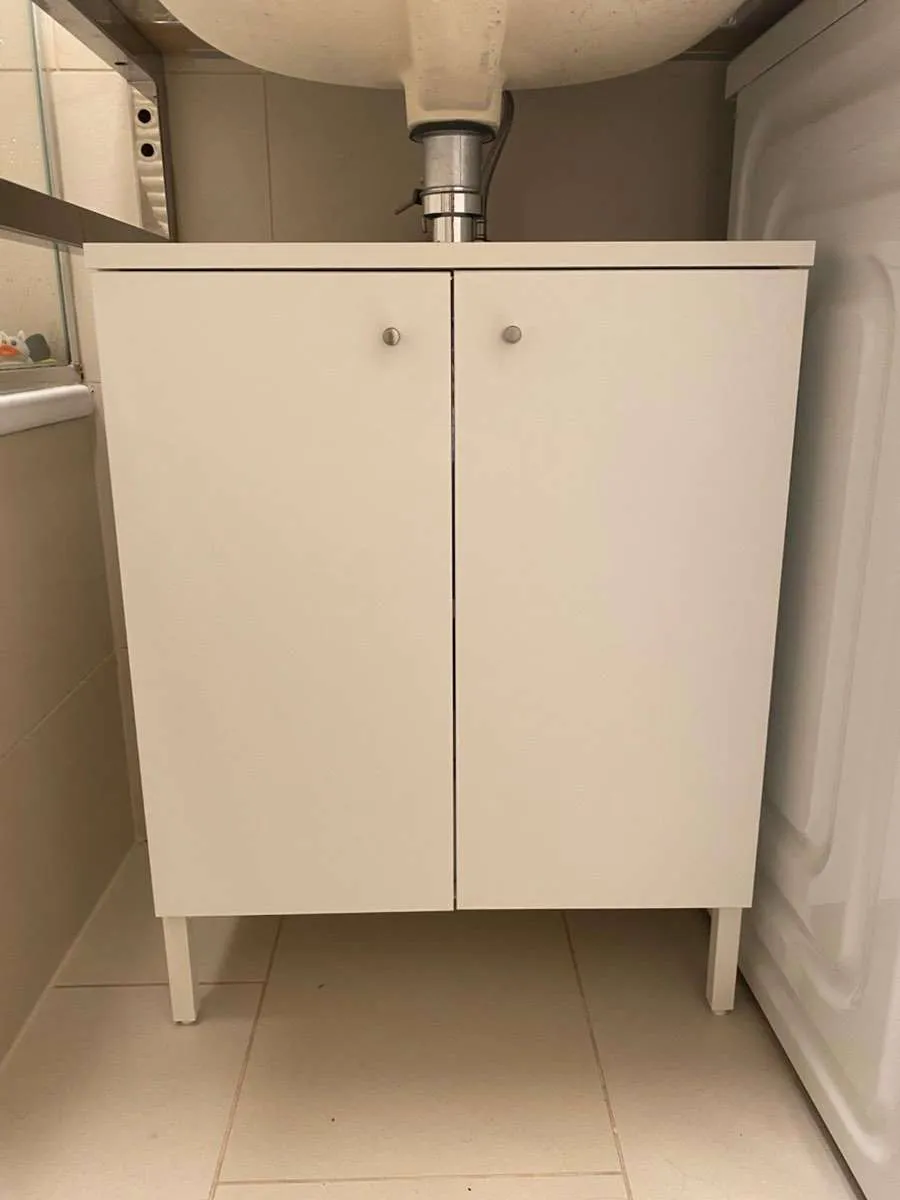 IKEA NYSJÖN Waschbeckenunterschrank, 2 Türen, weiß, 50x65 cm, € 25,- (1030 Wien)