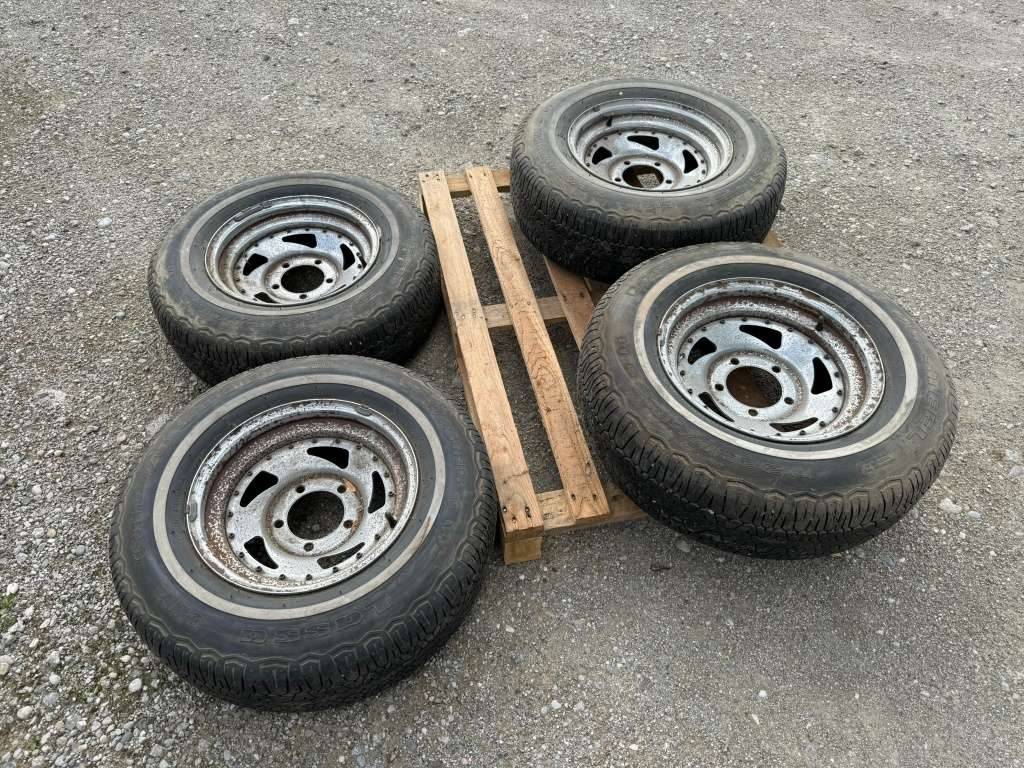 4x 15 Zoll verchromte Felgen mit Lassa GTP P225/75 R15 - geeignet für US-Cars, Transporter, Oldtimer, Pickup, 5-Loch