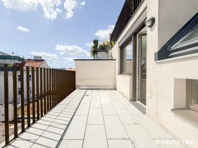 LICHTDURCHFLUTETE DACHGESCHOSSWOHNUNG - TERRASSE MIT TRAUMHAFTEM BLICK ÜBER WIEN - IN BESTER LAGE DES 17. BEZIRKS – Bild 2