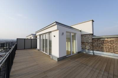 Wunderschöne Dachgeschosswohnung mit großer Dachterrasse und Wintergarten! – Bild 3