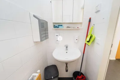 4-Zimmer-Gewerbeimmobilie mieten in Wien – 81 m², € 2.333 – Bild 31 von 40