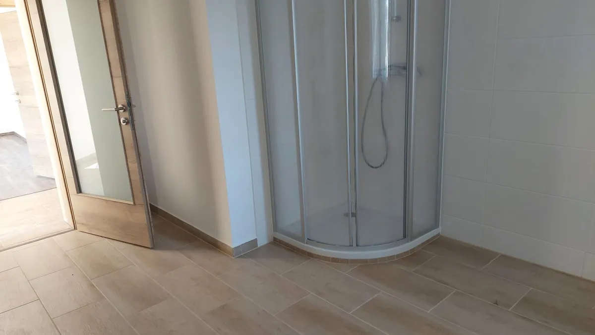 NEUER PREIS: Renovierte Wohnung mit sonniger Terrasse! - Ansicht 3