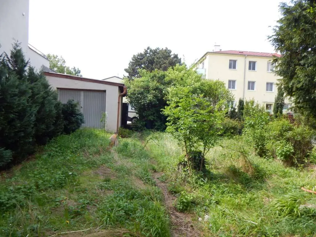 Traumhaftes Baugrundstück für Ihr Eigenheim in Brunn am Gebirge mit Baugenehmigung - Widok 2
