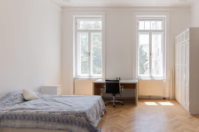 Sanierter Altbau in zentraler Ruhelage