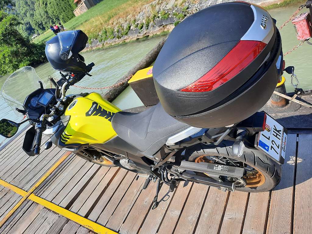 Suzuki V-Strom 650 XT Enduro