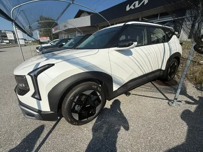 KIA Seltos 1,6 TGDI 180 2WD Silber