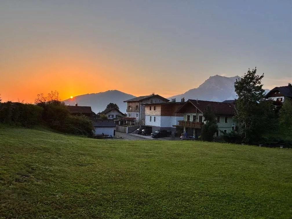 Schönes Grundstück mit traumhaftem Bergpanorama in Altmünster am Traunsee, Top Wertanlage - Ansicht 3