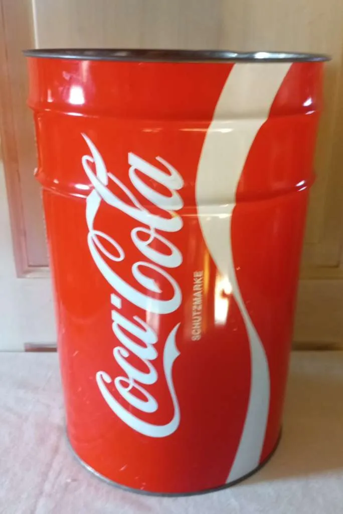 Coca Cola Sitztonne/ Mülltonne, € 25,- (3872 Amaliendorf-Aalfang)