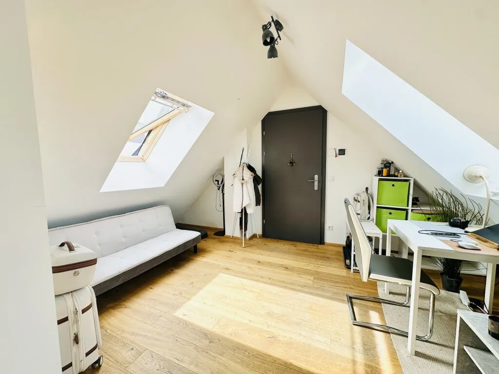 AB SOFORT BEZIEHBAR! Tolle 2 Zimmerwohnung + Terrasse nahe der Alten Donau! Inkl. Einbauküche & Klimaanlage! U1 Alte Donau & Kagran! - Ansicht 2