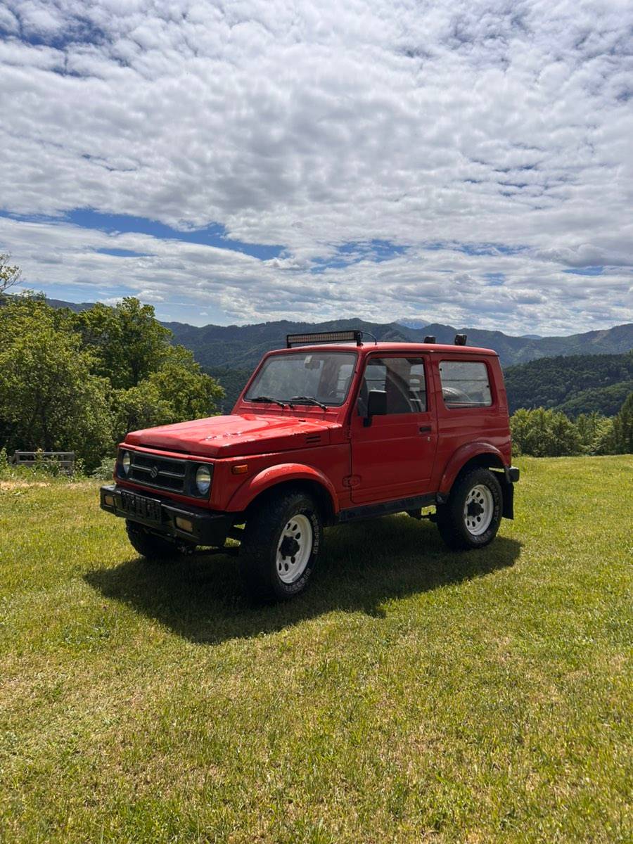 Suzuki Samurai SUV / Geländewagen