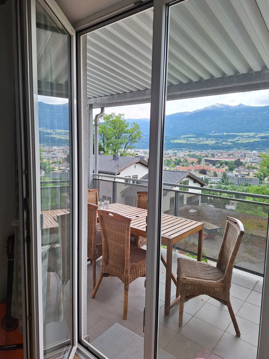 Sonnige Wohnung in Toplage mit traumhaftem Ausblick zur Untervermietung! - Widok 2