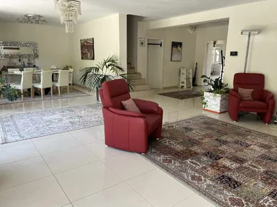 5-Zimmer-Haus kaufen in Korneuburg – 321 m², € 1.049.000 – Bild 3 von 7