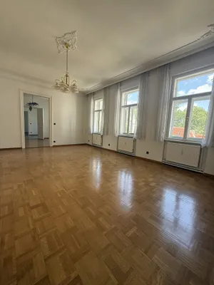 6 Zimmerwohnung (189m²) in der Pulverturmgasse mit Blick auf die Canisuskirche – Bild 2
