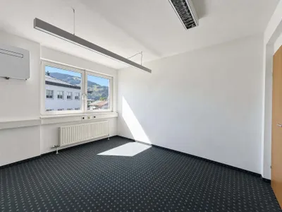 5-Zimmer-Gewerbeimmobilie mieten in Zell am See – 148,3 m², € 2.447 – Bild 11 von 16