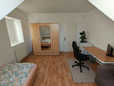 WG-Zimmer in ruhiger Lage – Bild 2