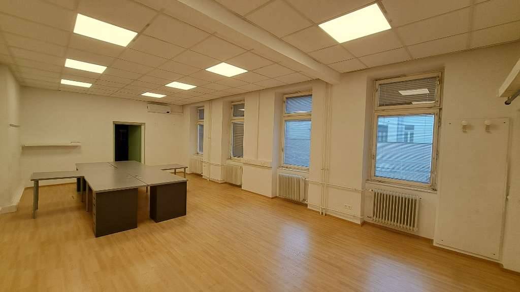 Gewerbefläche mit Stil: Büroeinheit/ Atelier in Wien Reithoferplatz 14 - Ansicht 2