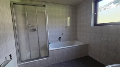8-Zimmer-Haus kaufen in Gmunden – 240 m², € 469.000 – Bild 11 von 31