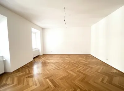 UNBEFRISTET: Klimatisierte Altbauwohnung im Stadtzentrum / Air-conditioned flat in the city centre – Bild 2