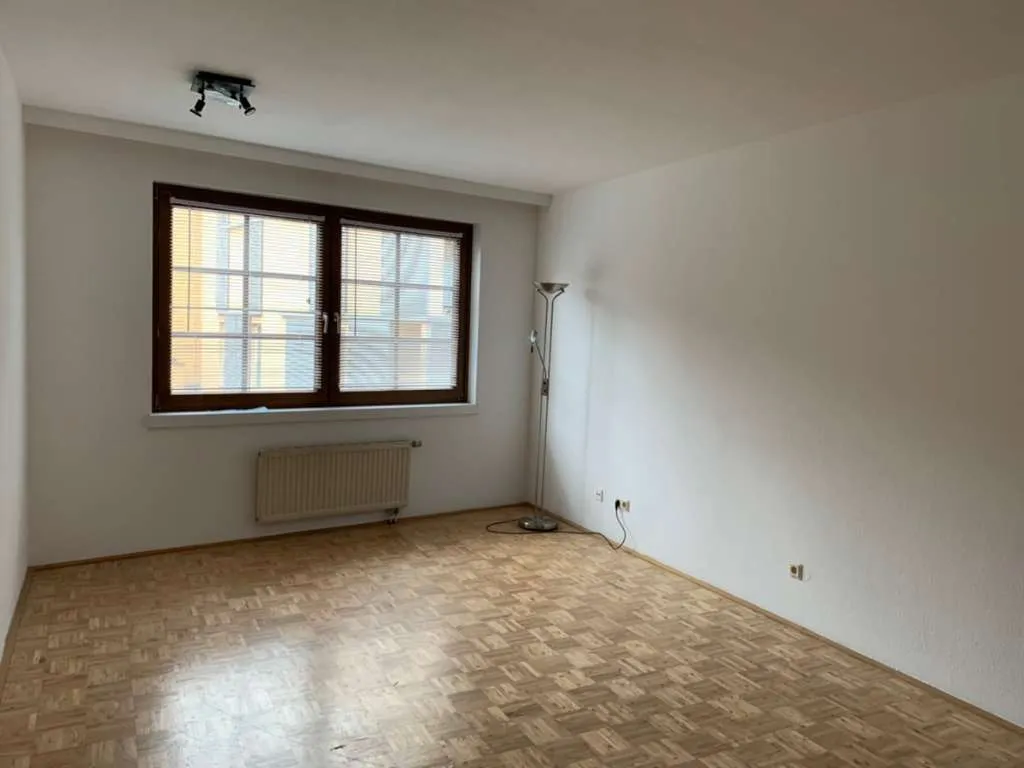 Attraktive Kleinwohnung 30 m², teilmöbliert, Linz Zentrumsnähe - Ansicht 2