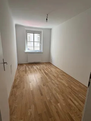 Tolle 3 Zimmer Wohnung - WG geeignet