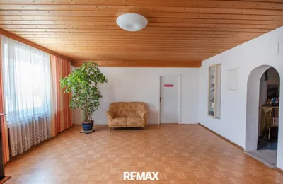 Gewerbeimmobilie mieten in Gmunden – 543 m², € 4.122 – Bild 2 von 5
